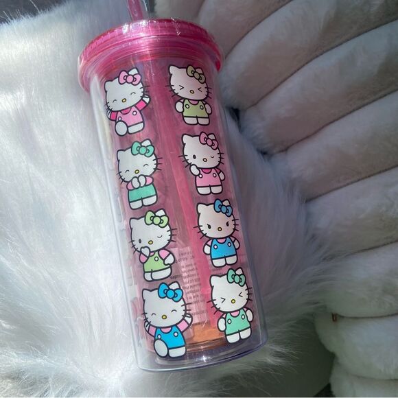 Hello Kitty Cup - Hello Kitty Tumbler / Plastic Reusable Cup with Straw - Pink - Picture 2 of 5